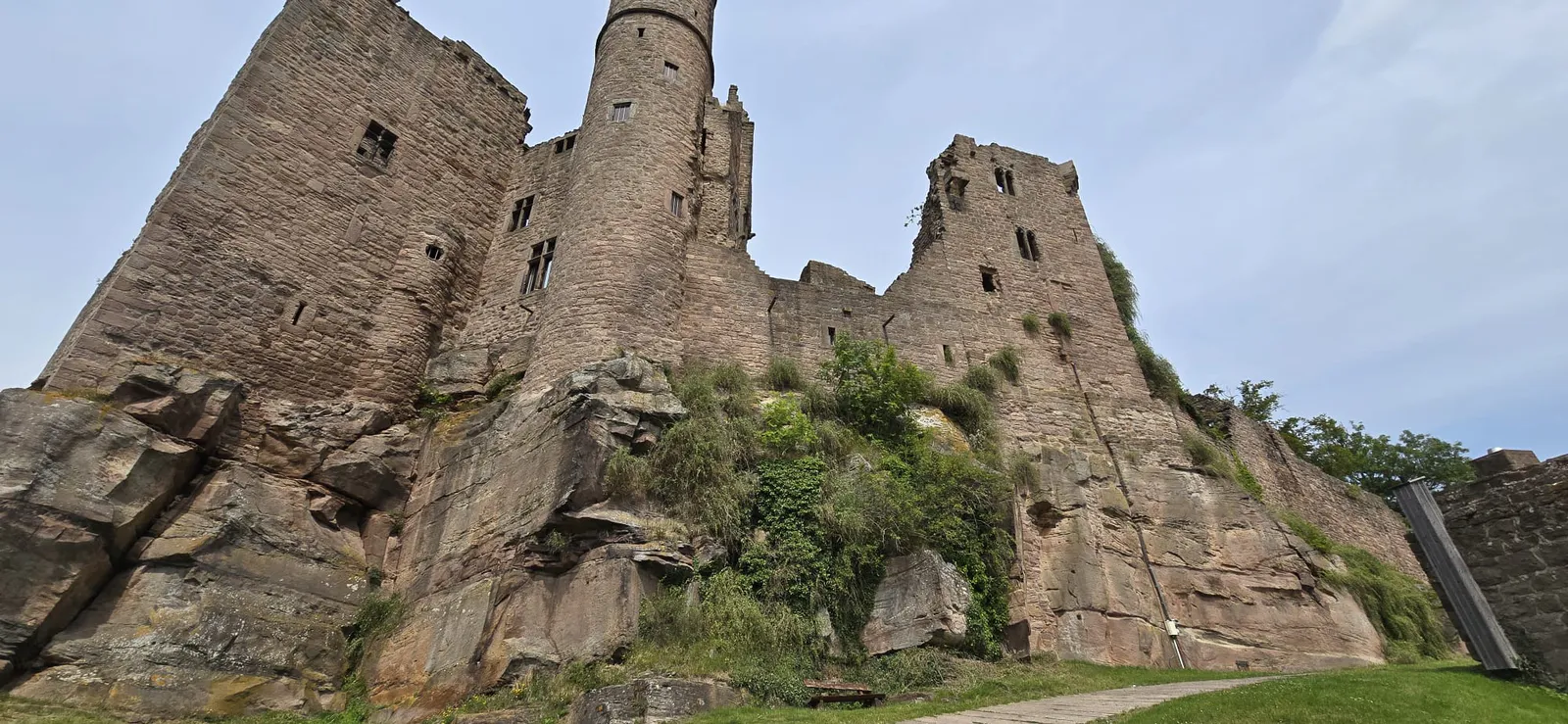 Hanstein Castle ruins – imposing facade seen from below